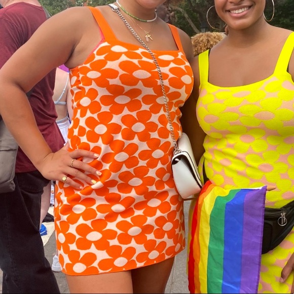 Zara Dresses Zara Bodycon Short White And Orange Flower Dress Poshmark